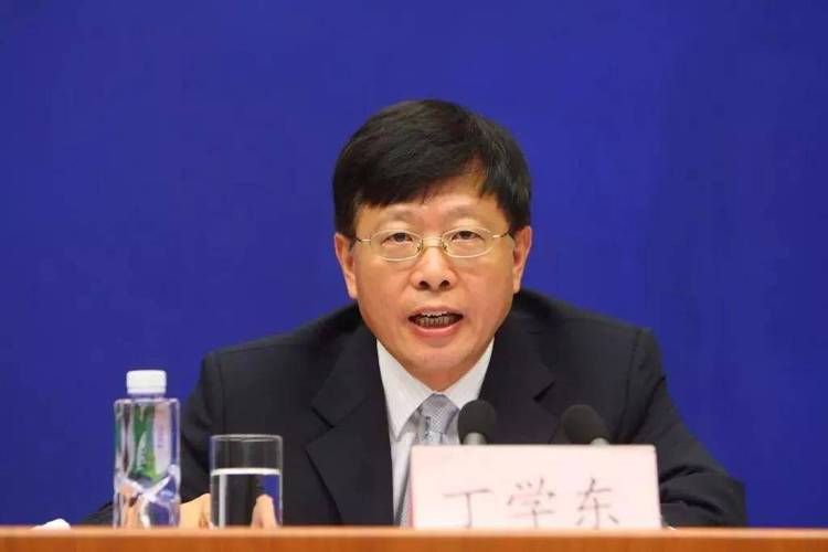 财政部部长刘昆：养老金不管是在什么地方都能确保及时足额发放