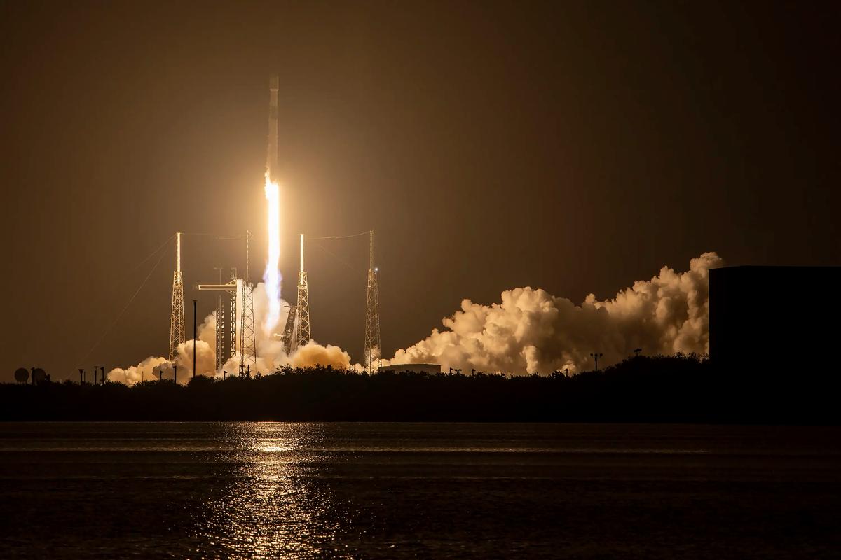SpaceX已将350多颗Starlink互联网卫星送入轨道