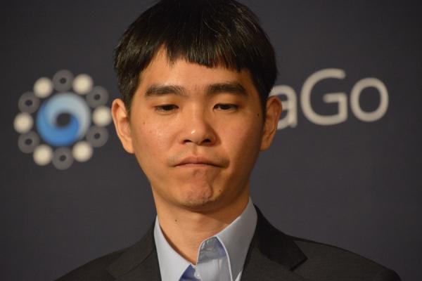 唯一赢过AlphaGo的棋手宣布退役,棋坛再无李世石